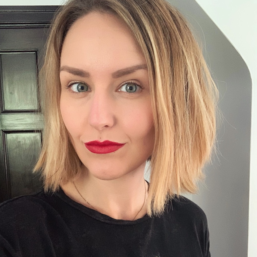 Meet your Posher, Emma